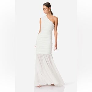 NWOT ELLIATT  Vinna Ruched One-Shoulder Gown White Women's Size M $245